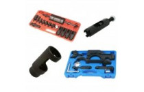 Engine repair tools