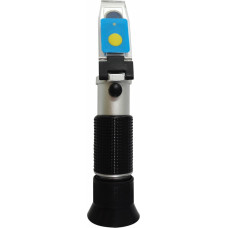 Refractometer with LED light