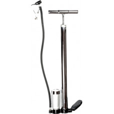 Hand pump with manometer